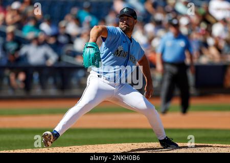 PEORIA, AZ - MARCH 22: Seattle Mariners pitcher Robbie Ray (38