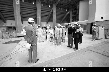 Exterior of the San Jose Arena, also known as the Shark Tank under  construction, though nearly completed, August 31, 1993 (Michael Macor/San  Francisco Chronicle via AP Stock Photo - Alamy