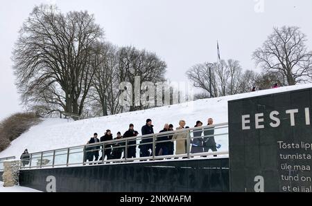 Tallinn, Estonia. 24th Feb, 2023. Ursula von der Leyen (3rd from right), President of the European Commission, and Kaja Kallas (2nd from right), Prime Minister of Estonia, take part in a wreath-laying ceremony at the War of Independence Memorial in Freedom Square as part of the celebrations marking the 105th anniversary of the Republic of Estonia. Credit: Alexander Welscher/dpa/Alamy Live News Stock Photo