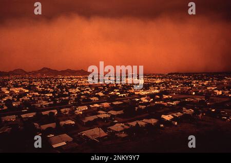 1970s dust storm hi-res stock photography and images - Alamy