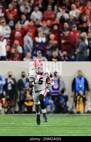 Georgia's defensive back Kelee Ringo (5) breaks up a pass intended for ...