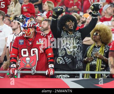 Tampa Bay Buccaneers fan Keith Kunzig before an NFL football game between  the Tampa Bay Buccaneers and the Los Angeles Rams Sunday, Nov. 6, 2022, in  Tampa, Fla. (AP Photo/Chris O'Meara Stock
