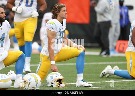 CINCINNATI, OH - DECEMBER 05: Cincinnati Bengals quarterback Joe Burrow (9)  warms up before the game against the Los Angeles Chargers and the  Cincinnati Bengals on December 5, 2021, at Paul Brown