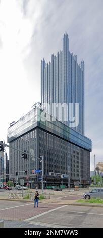 Black Glass Redux: Pittsburgh's iconic landmark PPG Place rises behind Etage hotel in this view from Stanwix Street at Forbes Avenue. Stock Photo