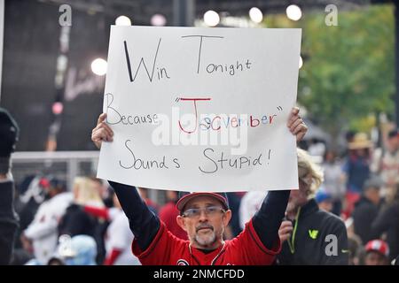 Houston Astros Fan. The Atlanta Braves defeated the Houston Astros 4-2 at  Minute Maid Park, Houston, Texas. (Credit Image: © Luis Leyva/Southcreek  Global/ZUMApress.com Stock Photo - Alamy