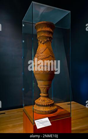 A monumental urn created by Mississippi master potter George Ohr in 1892 is displayed at Ohr-O’Keefe Museum of Art in Biloxi, Mississippi. Stock Photo