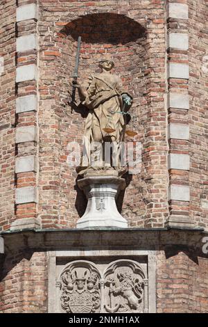 Statue of Justice in front of the city hall, Designt by Gabriel de Grupello (1711), Duesseldorf, North Rhine Westphalia, Germany Stock Photo