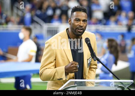 Calvin Johnson visits Ford Field, teases about getting season