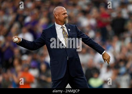 Donna Szczepanski listens as her boyfriend, Larry Walker, speaks Wednesday,  Sept. 8, 2021, in Cooperstown, N.Y., where he was inducted into the  Baseball Hall of Fame. (AP Photo/Hans Pennink Stock Photo - Alamy