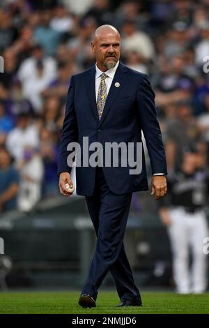 Donna Szczepanski listens as her boyfriend, Larry Walker, speaks Wednesday,  Sept. 8, 2021, in Cooperstown, N.Y., where he was inducted into the  Baseball Hall of Fame. (AP Photo/Hans Pennink Stock Photo - Alamy