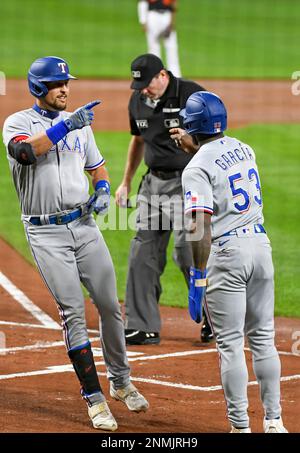 CHICAGO, IL - JUNE 11: Texas Rangers first baseman Nathaniel Lowe