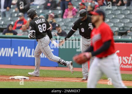 The Chicago White Sox first base coach is named Boston and is wearing Red  Sox : r/baseball