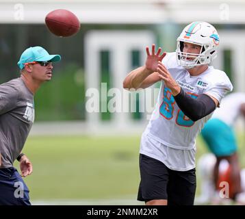 Dolphins Promote Josh Grizzard To Wide Receivers Coach