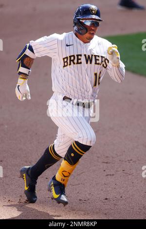 MILWAUKEE, WI - MAY 04: Milwaukee Brewers second baseman Kolten Wong (16)  runs the bases during a game between the Milwaukee Brewers and the  Cincinnati Reds at American Family Field on May