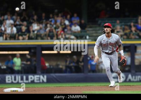 MILWAUKEE, WI - AUGUST 25: Cincinnati Reds third baseman Jonathan