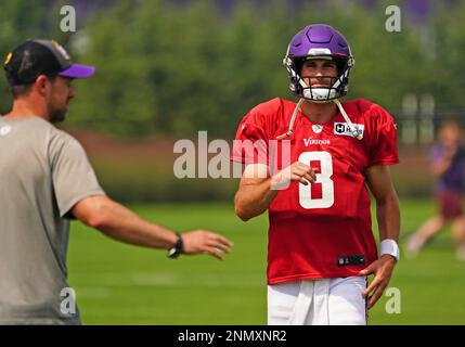 Minnesota Vikings wide receiver Justin Jefferson (18) participates during a  joint NFL football training camp with the Denver Broncos Thursday, Aug. 12,  2021, in Eagan, Minn. (AP Photo/Bruce Kluckhohn Stock Photo - Alamy