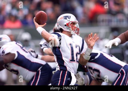 2 Dec 2001: Tom Brady of the New England Patriots during the Pats 17-16  victory