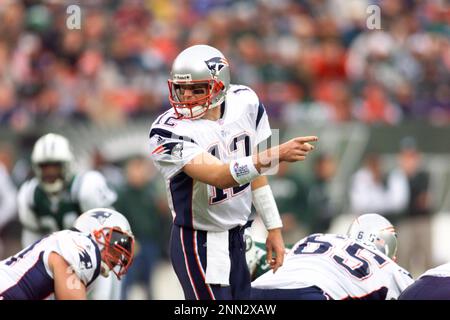 2 Dec 2001: Tom Brady of the New England Patriots during the Pats 17-16  victory