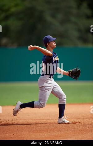 Maxwell Muncy (20) during the WWBA World Championship at the Roger Dean  Complex on October 11, 2019 in Jupiter, Florida. Maxwell Muncy attends Thousand  Oaks High School in Camarillo, CA and is committed to Arkansas. (Mike  Janes/Four Seam