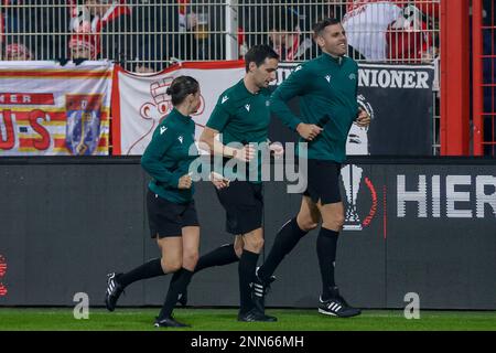 23-02-2023: Sport: Union Berlin v Ajax  BERLIN, GERMANY - FEBRUARY 23: assistant referee Guadalupe Porras Ayuso, assistant referee Diego Barbero and r Stock Photo