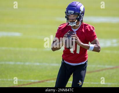 Minnesota Vikings quarterback Kellen Mond (11) participates in NFL training  camp Wednesday, July 28, 2021, in Eagan, Minn. (AP Photo/Bruce Kluckhohn  Stock Photo - Alamy