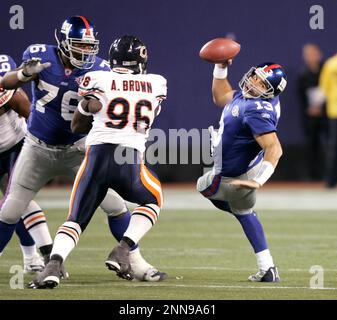 EAST RUTHERFORD - NOVEMBER 07: Kurt Warner gets sacked during the first  half during the New York Giants game versus the Chicago Bears in East  Rutherford, NJ. (Icon Sportswire via AP Images