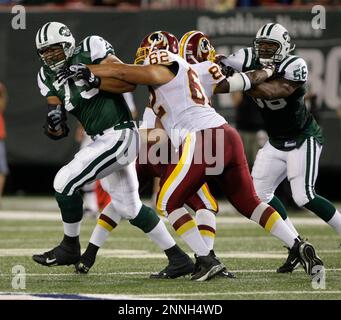 Washington Redskins tight end Devin Mahina stands on the sideline ...