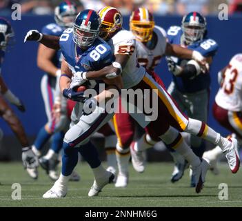 7 Oct 2001: LaVar Arrington of the Washington Redskins during the 'Skins  23-9 loss to the New York Giants at Giants Stadium in East Rutherford, New  Jersey. (Icon Sportswire via AP Images