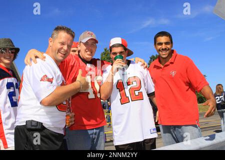 Buffalo Bills Tailgate Party Van At Ralph Wilson Stadium On Game Day Stock  Photo - Alamy