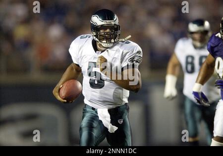 DONOVAN MCNABB BROKEN ANKLE GAME PHILADELPHIA EAGLES 2002 VETERANS STA -  Bucks County Baseball Co.