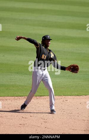 Pittsburgh Pirates Oneil Cruz (15) bats during a spring training baseball  game against the Baltimore Orioles