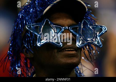 18 November 2007: Indianapolis Colts Joseph Addai (29) against Kansas City  Chiefs Tamba Hali (91) during their NFL game at the RCA Dome in  Indianapolis Indiana. (Icon Sportswire via AP Images Stock Photo - Alamy