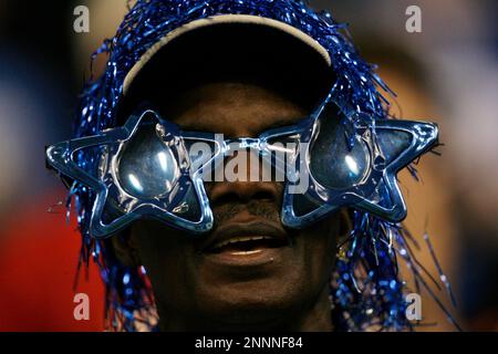 18 November 2007: Indianapolis Colts Joseph Addai (29) against Kansas City  Chiefs Tamba Hali (91) during their NFL game at the RCA Dome in  Indianapolis Indiana. (Icon Sportswire via AP Images Stock Photo - Alamy