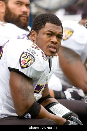 04 October 2009. Ravens Linebacker Terrell Suggs (55) on the bench