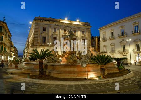 Fontana di Diana, Diana Fountain, Ortigia Island, Syracuse, Province of Syracuse, Sicily, Italy Stock Photo