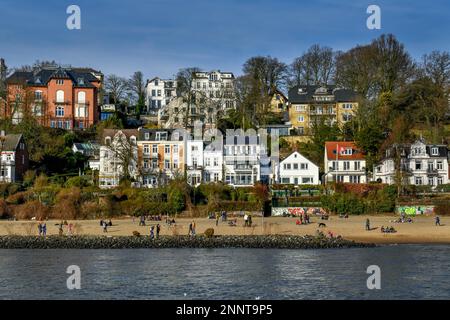 Villas, Elbstrand, Oevelgoenne, Othmarschen, Hamburg, Germany Stock Photo