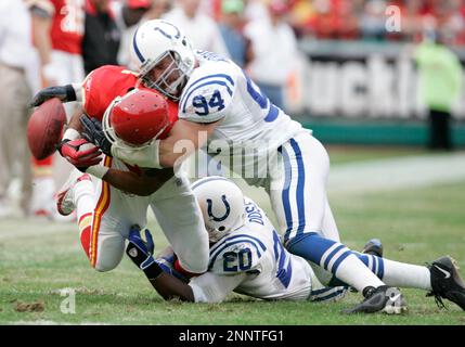 Kansas City Chiefs wide receiver Johnny Morton (80) celebrates a