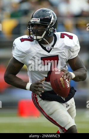 8 Dec 2002: Michael Vick of the Atlanta Falcons during the Falcons 34-10  loss to the Tampa Bay Buccaneers at Raymond James Stadium in Tampa, FL.  (Icon Sportswire via AP Images Stock Photo - Alamy