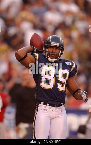 9 NOV 2003: San Diego Chargers Doug Flutie during a game against the  Minnesota Vikings at the Qualcomm Stadium Sunday November 9, 2003, in San  Diego, CA. (Icon Sportswire via AP Images Stock Photo - Alamy