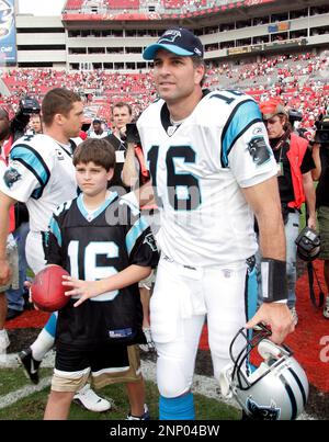 30 DEC 2007: Vinny Testaverde of the Panthers before the game between the  Carolina Panthers and the Tampa Bay Buccaneers at Raymond James Stadium in  Tampa, Florida. Testaverde announced that this would