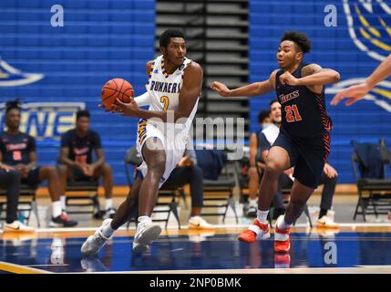 Taze Moore - Men's Basketball - California State University at Bakersfield  Athletics