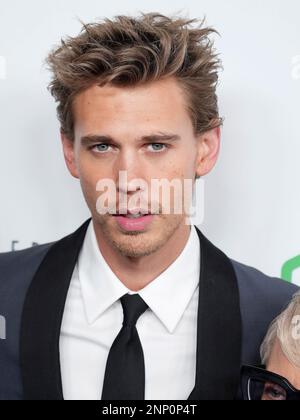 Los Angeles, USA. 25th Feb, 2023. Austin Butler arrives at the 34th Annual Producers Guild Awards held at The Beverly Hilton on February 25, 2023 in Beverly Hills, CA, USA (Photo by Sthanlee B. Mirador/Sipa USA) Credit: Sipa USA/Alamy Live News Stock Photo