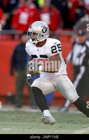 Dec 18, 2011; Oakland, CA, USA; Oakland Raiders running back Rock  Cartwright (25) warms up before the game against the Detroit Lions at O.co  Coliseum. Detroit defeated Oakland 28-27 Stock Photo - Alamy