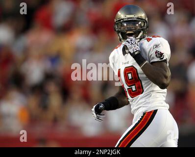 28 AUG 2010: Mike Williams of the Buccaneers watches the instant replay of  his catch and