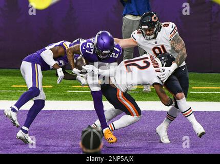 MINNEAPOLIS, MN - DECEMBER 20: Minnesota Vikings Running Back Dalvin Cook ( 33) runs with the ball during the 1st quarter of a National Football League  game between the Minnesota Vikings and Chicago