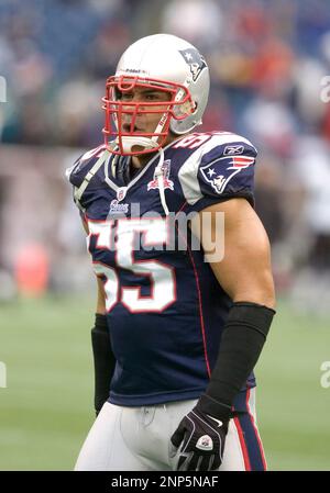 27 December 2009. Patriot Linebacker Junior Seau (55) celebrates