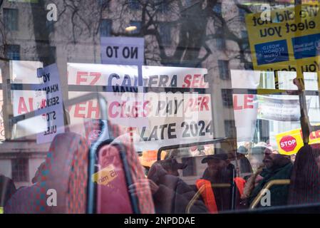 Anti-ULEZ protesters stage demonstration in front of Downing Street as they demand Sadiq Khan is 'sacked' over controversial expansion plans, London, Stock Photo