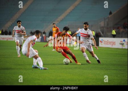 February 25, 2023, Rades, Tunis, Tunisia: Mohamed Ali ben Romdhane(C) of EST in action during the match of Esperance of Tunis (EST) vs Zamalek of Cairo (Egypt) on behalf of the 3rd day of the CAF Champions League (Credit Image: © Chokri Mahjoub/ZUMA Press Wire) EDITORIAL USAGE ONLY! Not for Commercial USAGE! Stock Photo