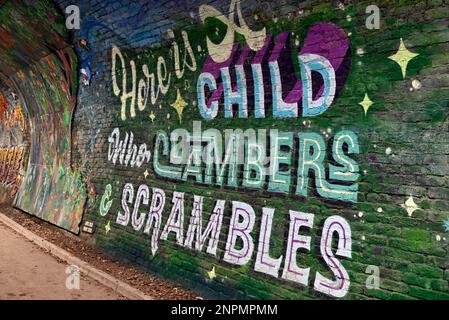 Colinton tunnel Scotland's biggest mural Stock Photo