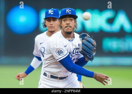 Gold Glove Winner and All-Star Catcher Salvador Perez to throw out first  pitch for Cardinals game this Friday - William Jewell College Athletics